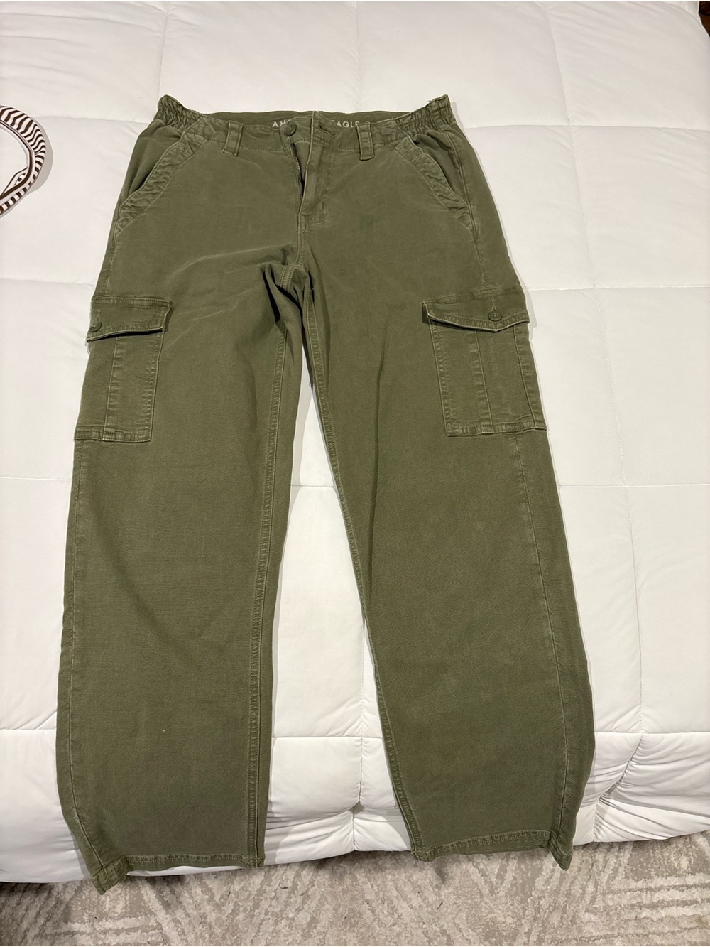 Womans Olive Green Cargo Pants - Relaxed Fit